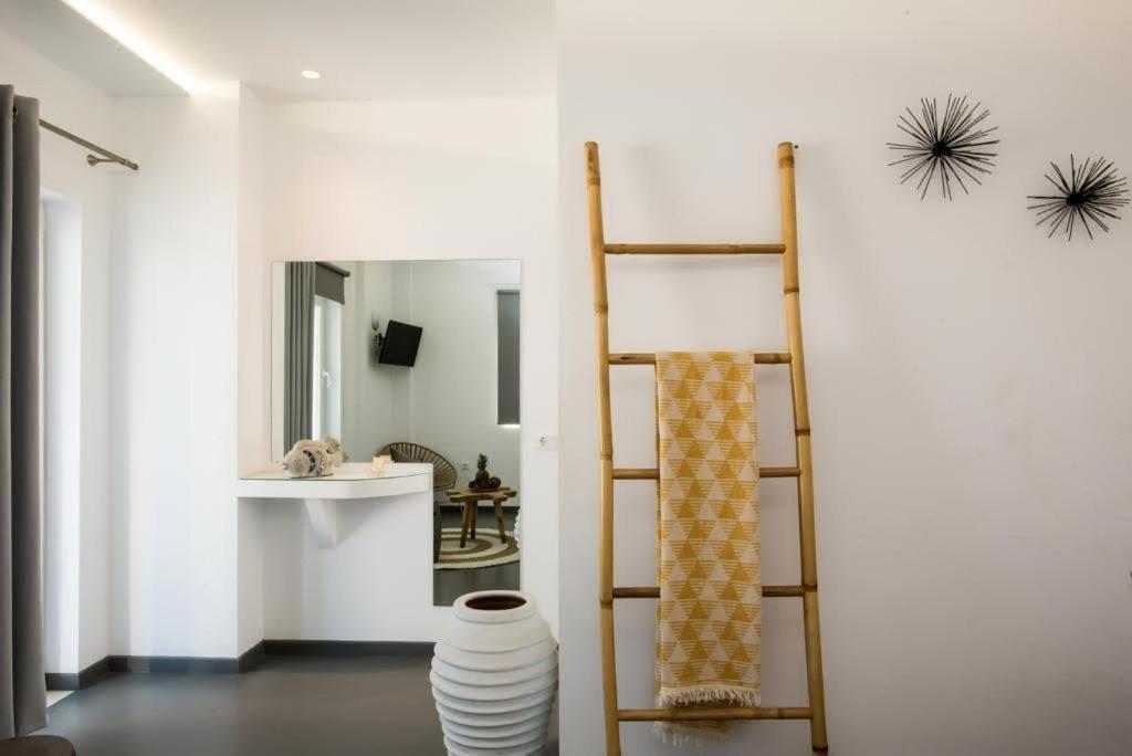 Jonaz Suites Mykonos Town Exterior photo